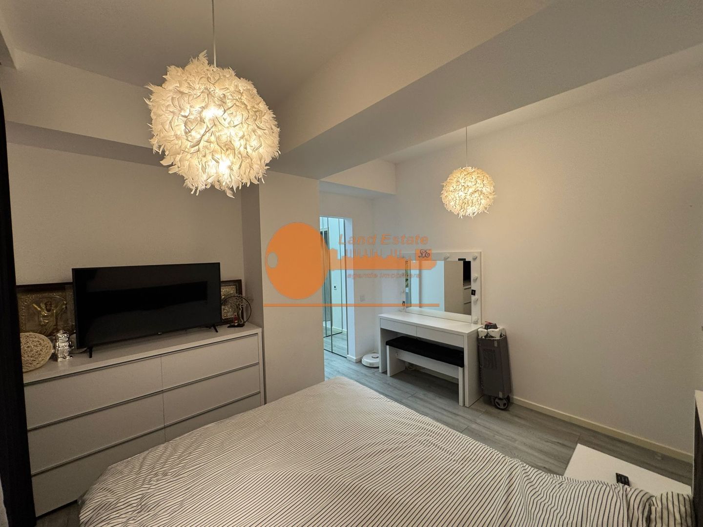 3 camere Crangasi-Regie-450 m metrou ( parcare-bloc 2019 ) - Poză 2