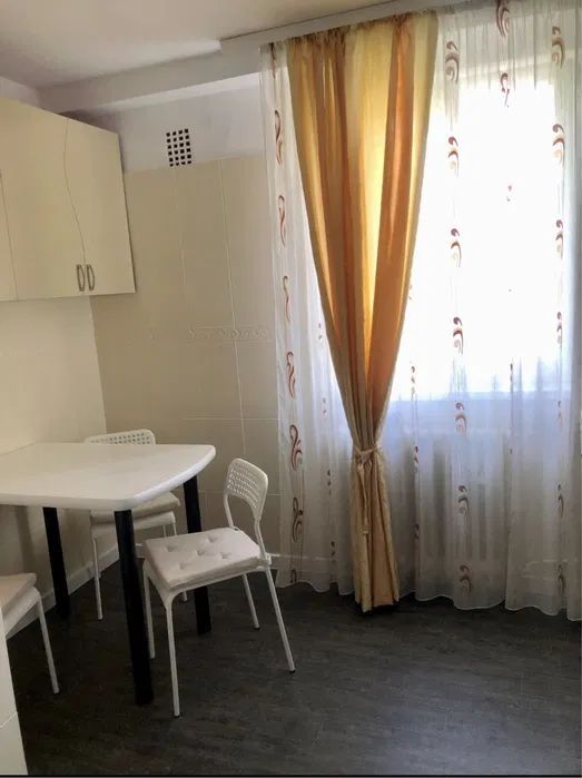 Apartament cozy, 3 camere, Raul Doamnei - Poză 7