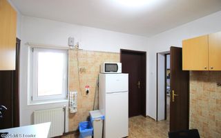 Salcamilor - Bd. Dacia, Vila renovata 223 mp utili, inchiriata! - Poză 23