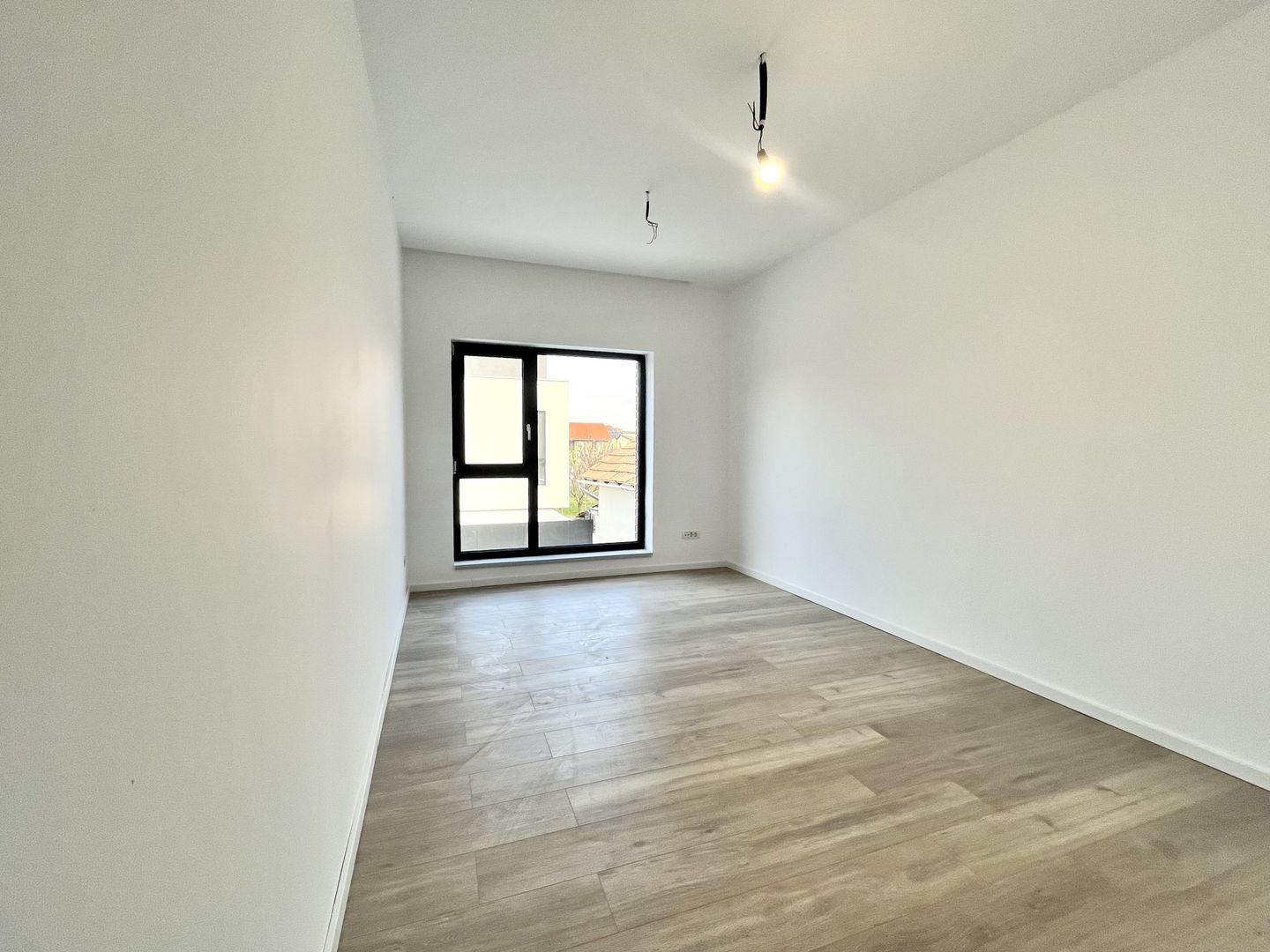 Casa individuala - 149 mp util - terasa rooftop cu jacuzzi de 32 mp - Poză 13