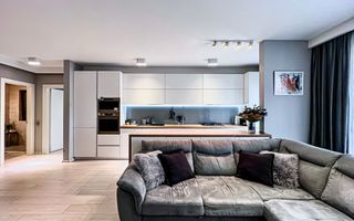 Apartament 2 camere 66 mp, zona Central - Poză 2