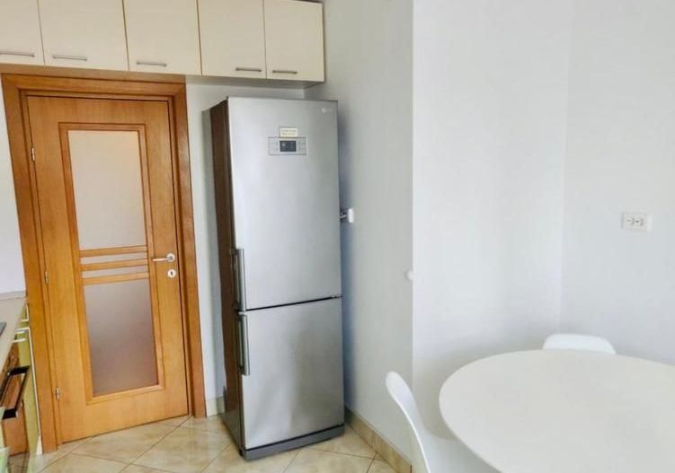 De inchiriat 2 camere decomandat, vedere Dambovita, 2 AC,  Unirii - Timpuri Noi - Poză 4