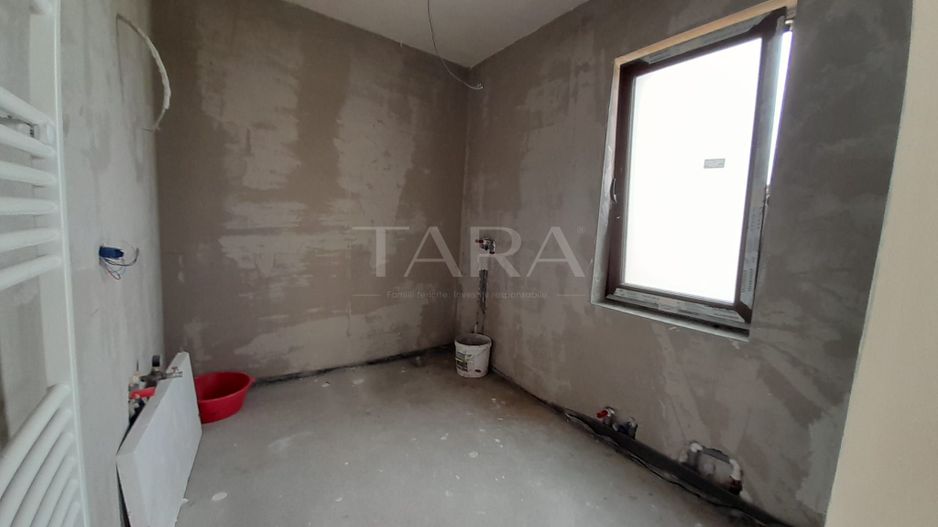 Casa individuala la intrare in Campenesti - Poză 4