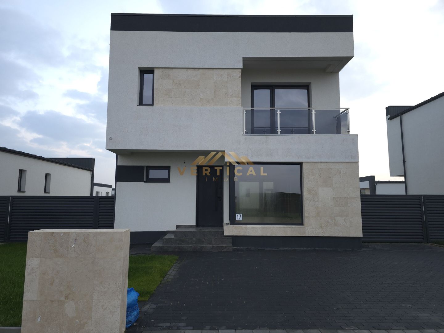 Vila 4 Camere /  3 Bai  \ Berceni Mega Parc - Poză 14
