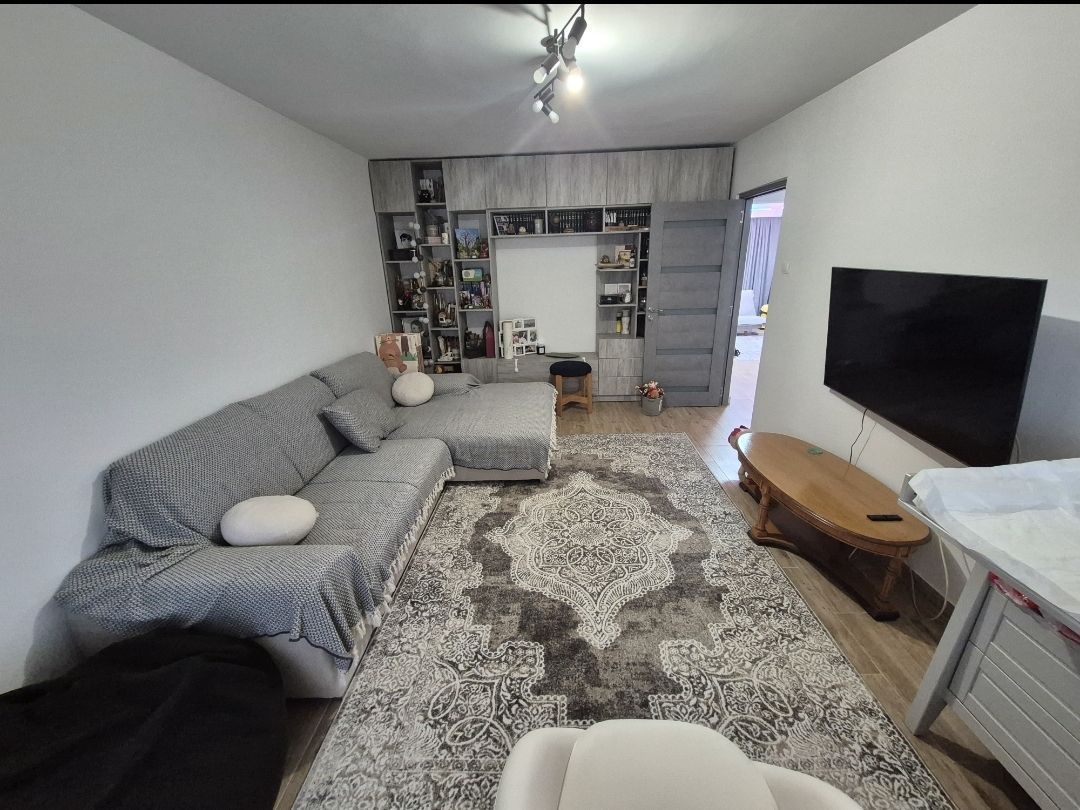 Ap decomandat 4 camere , 2 bai si 2 balcoane-zona Colentina bloc 1986 - Poză 5