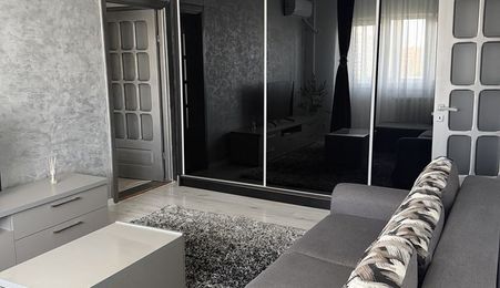 Apartament cu 2 camere și loc de parcare - zona Politehnica