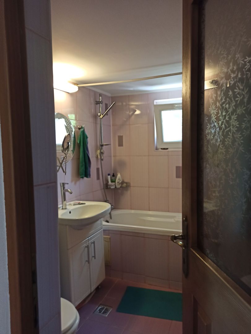 vila indiv+1198mp teren/pe DN4(sosBucuresti) in Frumusani/jud.Calarasi - Poză 85