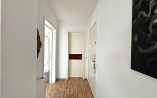 Apartament cu 3 camere de vanzare pe 2 nivele, spatios - Victoriei - Poză 2