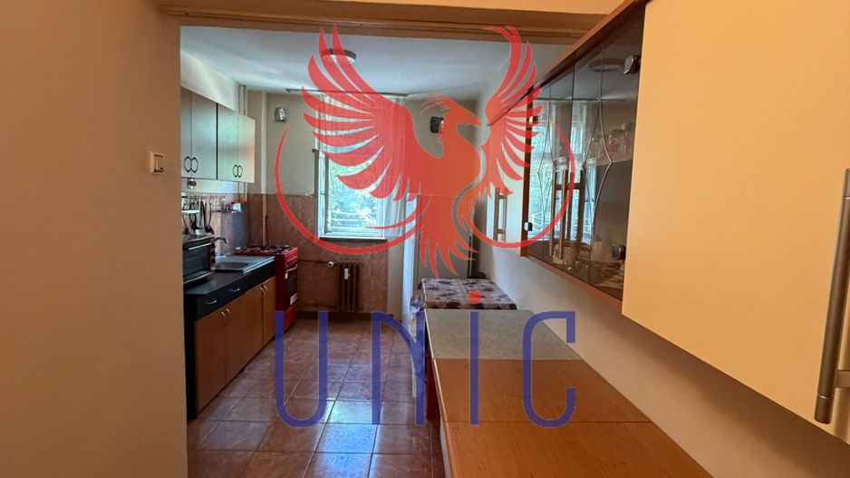 Apartament Calea Bucuresti, la C-uri - Poză 4