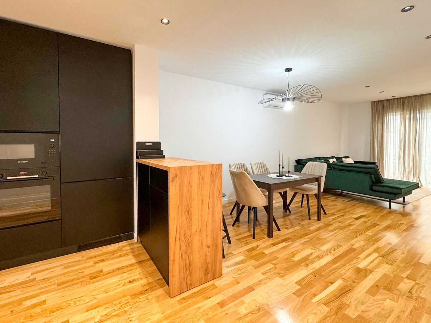Închiriere | Vila 5 camere | Grădina | Parcare | Pipera - Poză 1