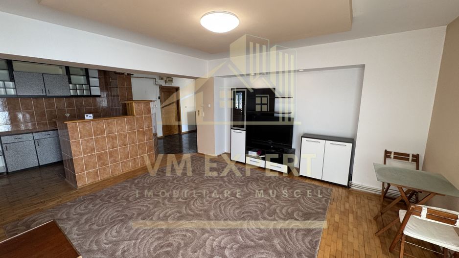 APARTAMENT 3 CAMERE ETAJ 7/8 LIFT 109MP CAMPULUNG - Poză 3