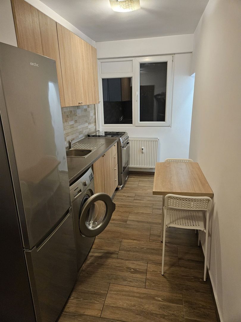 De inchiriat apartament cu 2 camere , Eroii Revolutiei - Poză 6