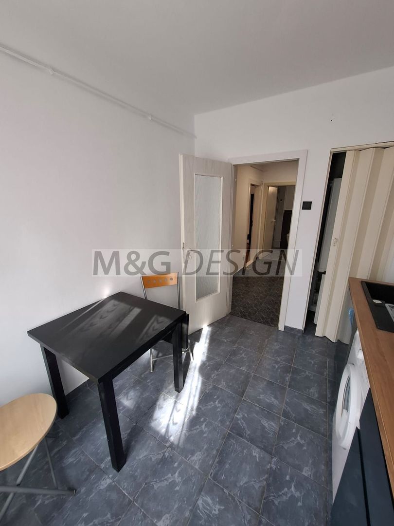 Medicina, etaj 3, CENTRALA, renovat recent - Poză 19