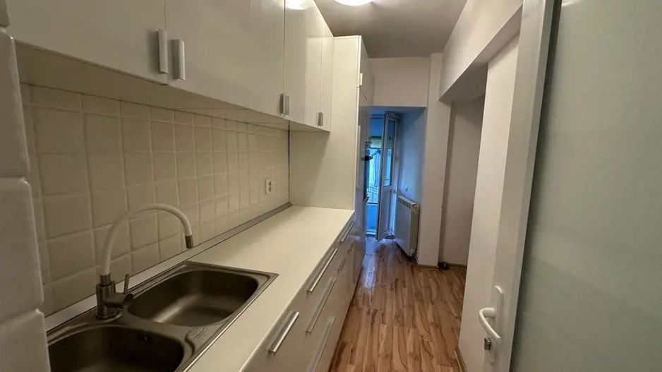 Apartament de inchiriat - 3 camere - zona Unirii - Regina Maria - Poză 5