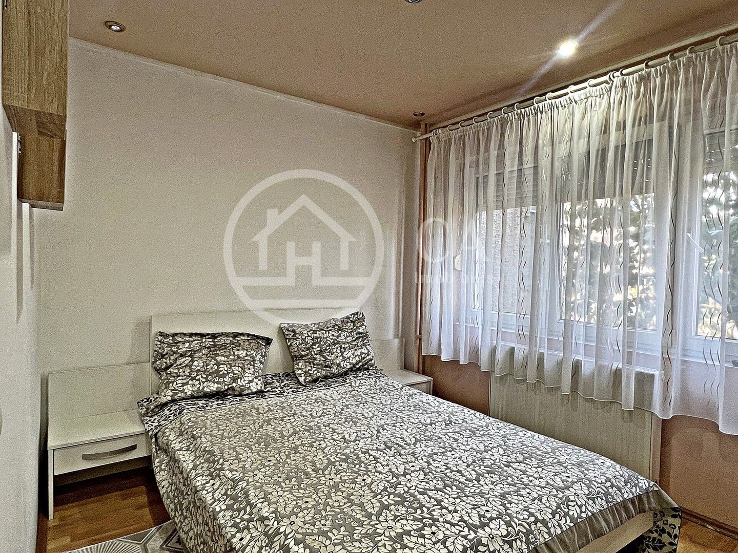 Apartament de inchiriat cu 2 camere in zona Nufarul, Oradea - Poză 1