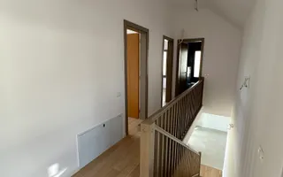 Casa cu 5 camere - Dumbravita - Poză 18