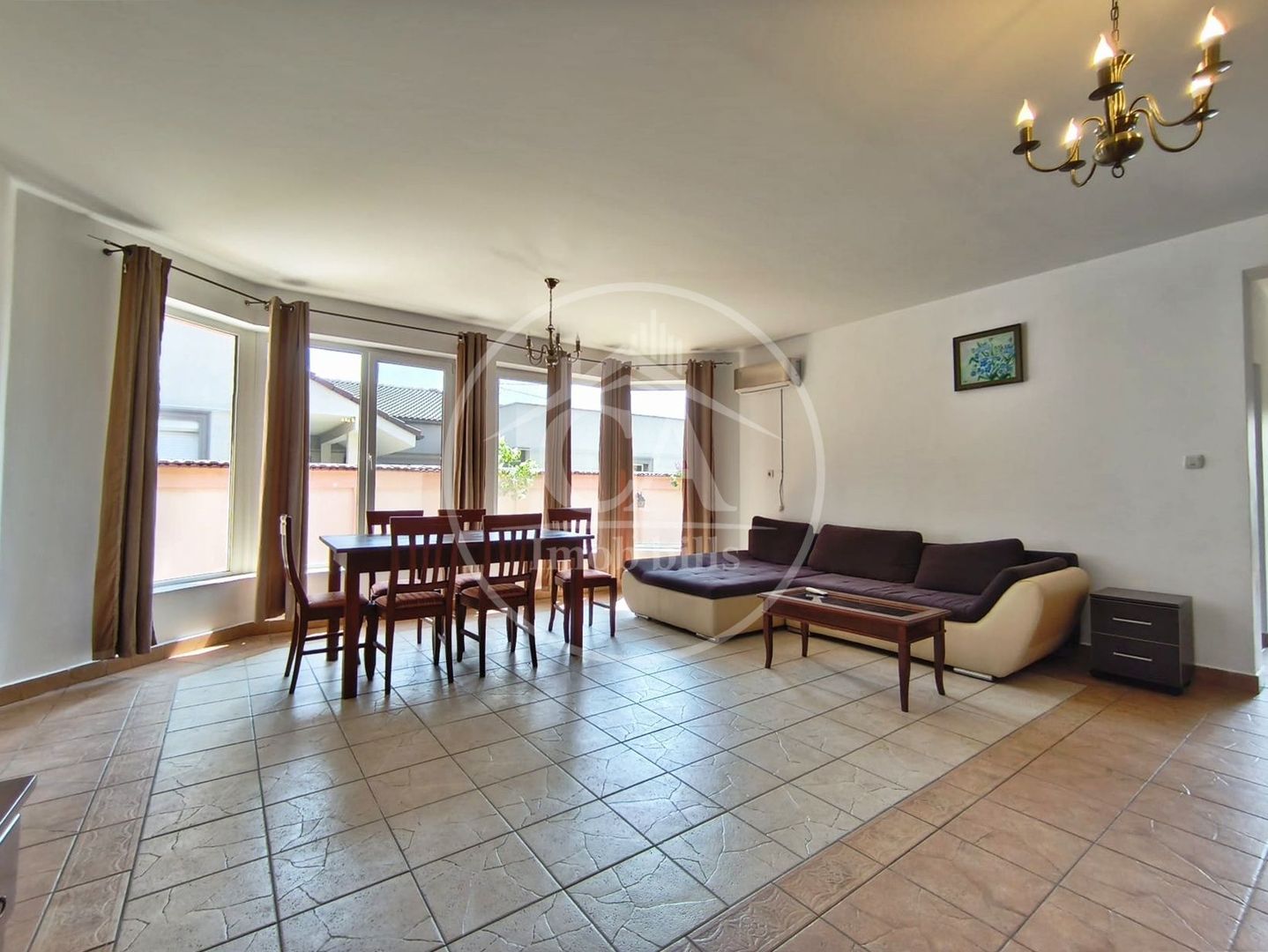 Casa de inchiriat cu 4 camere si piscina in Santandrei, Bihor - Poză 4