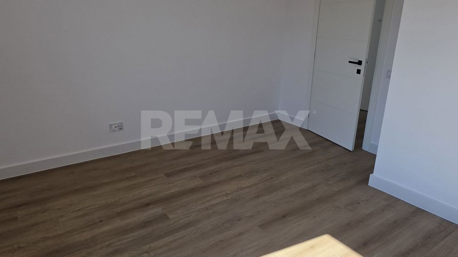 Apartament cu 2 camere în București, Pipera, România - Poză 9