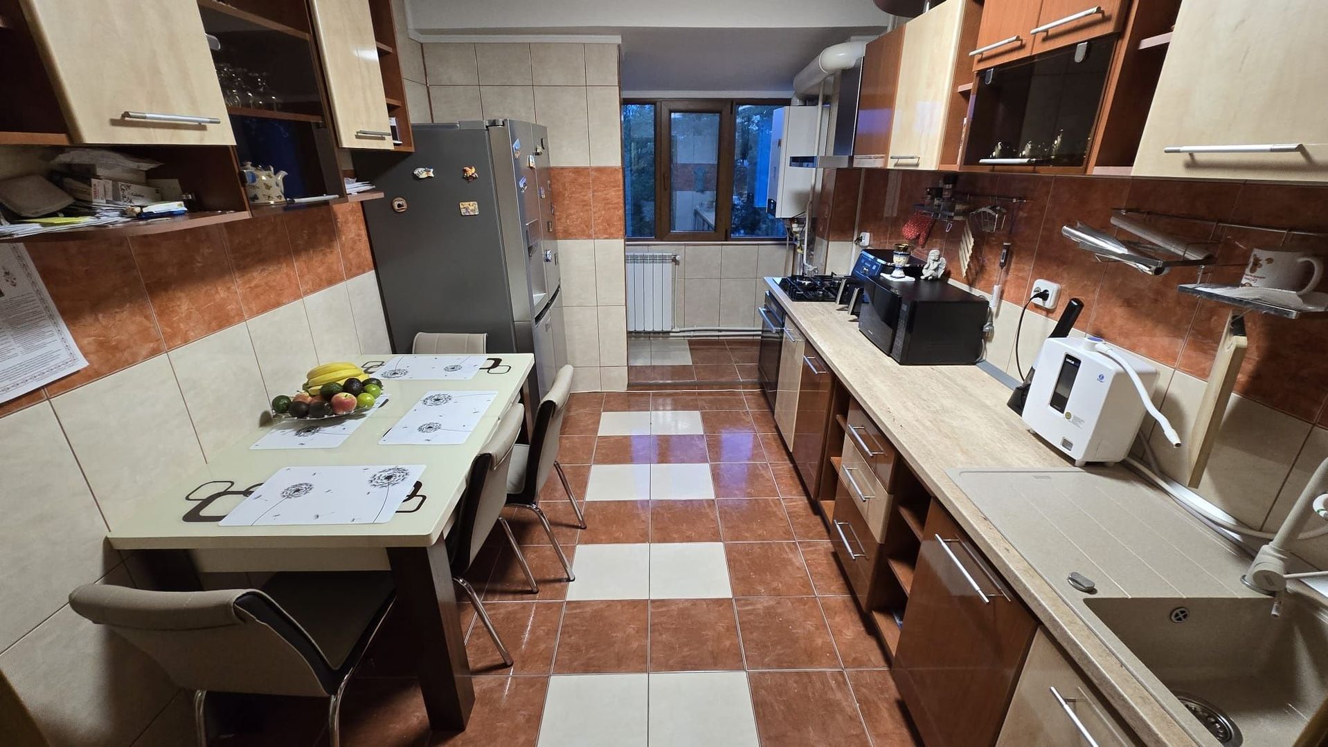Apartament 3 camere, decomandat,  Micro 13B - Poză 2