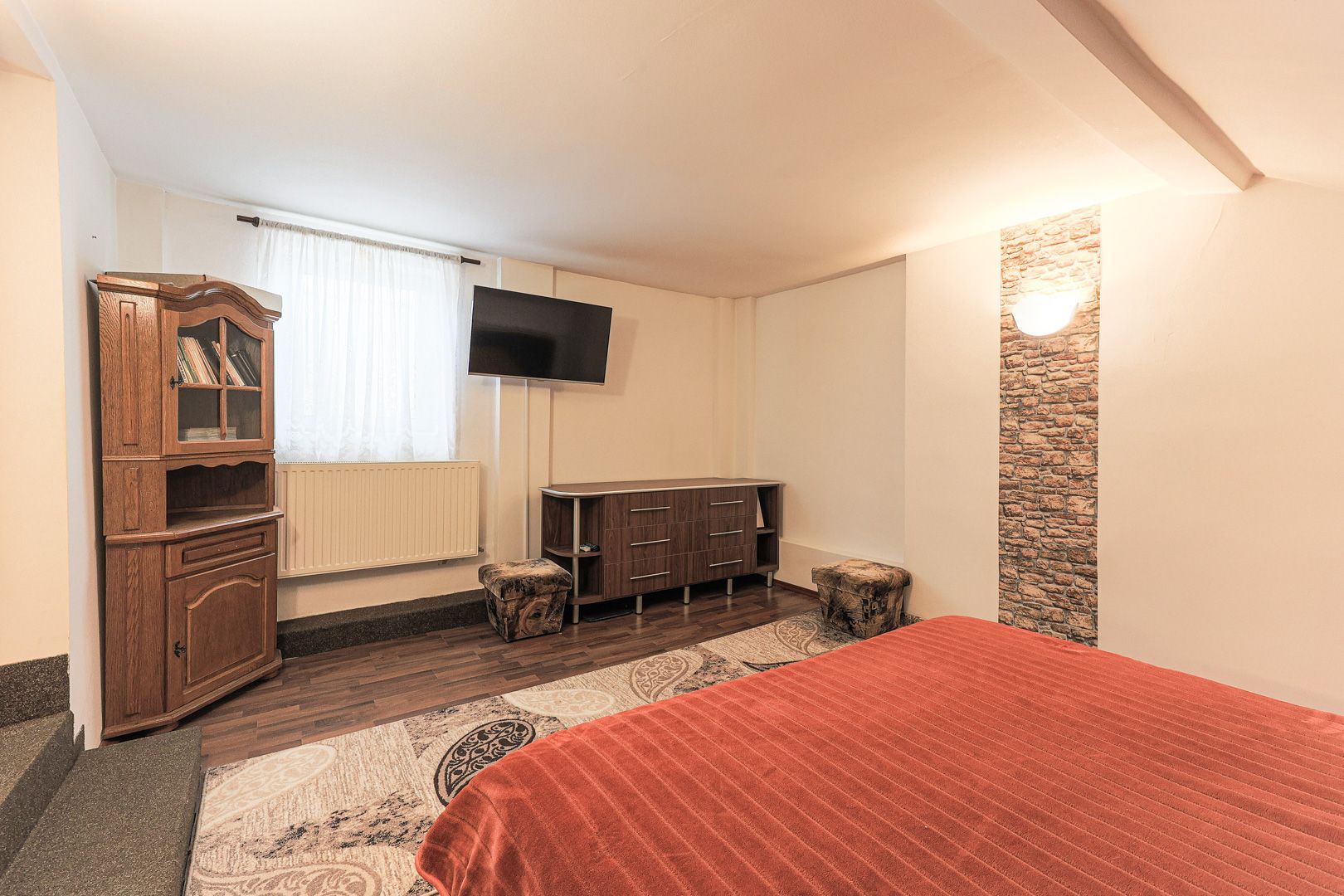 Apartament cu 2 camere la curte comună, la cheie pe str. Barabas Bela - Poză 7