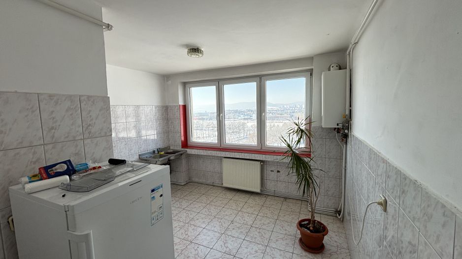 Apartament 3 camere decomandat 67,8 m² zona garii - Poză 6