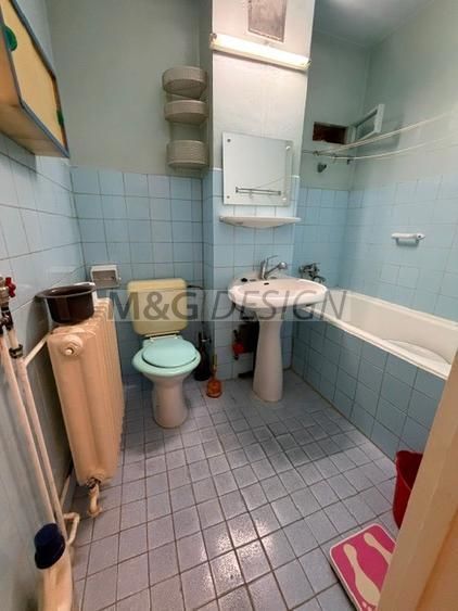 Apartament 3 camere  in zona centrala - Poză 8