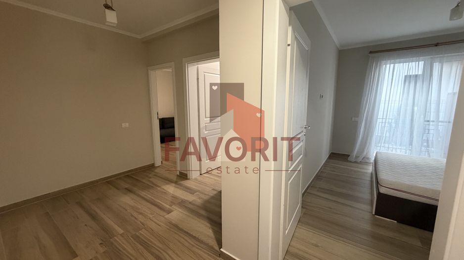 Bucatarie inchisa. Curte proprie. Cu 2 bai - Poză 6