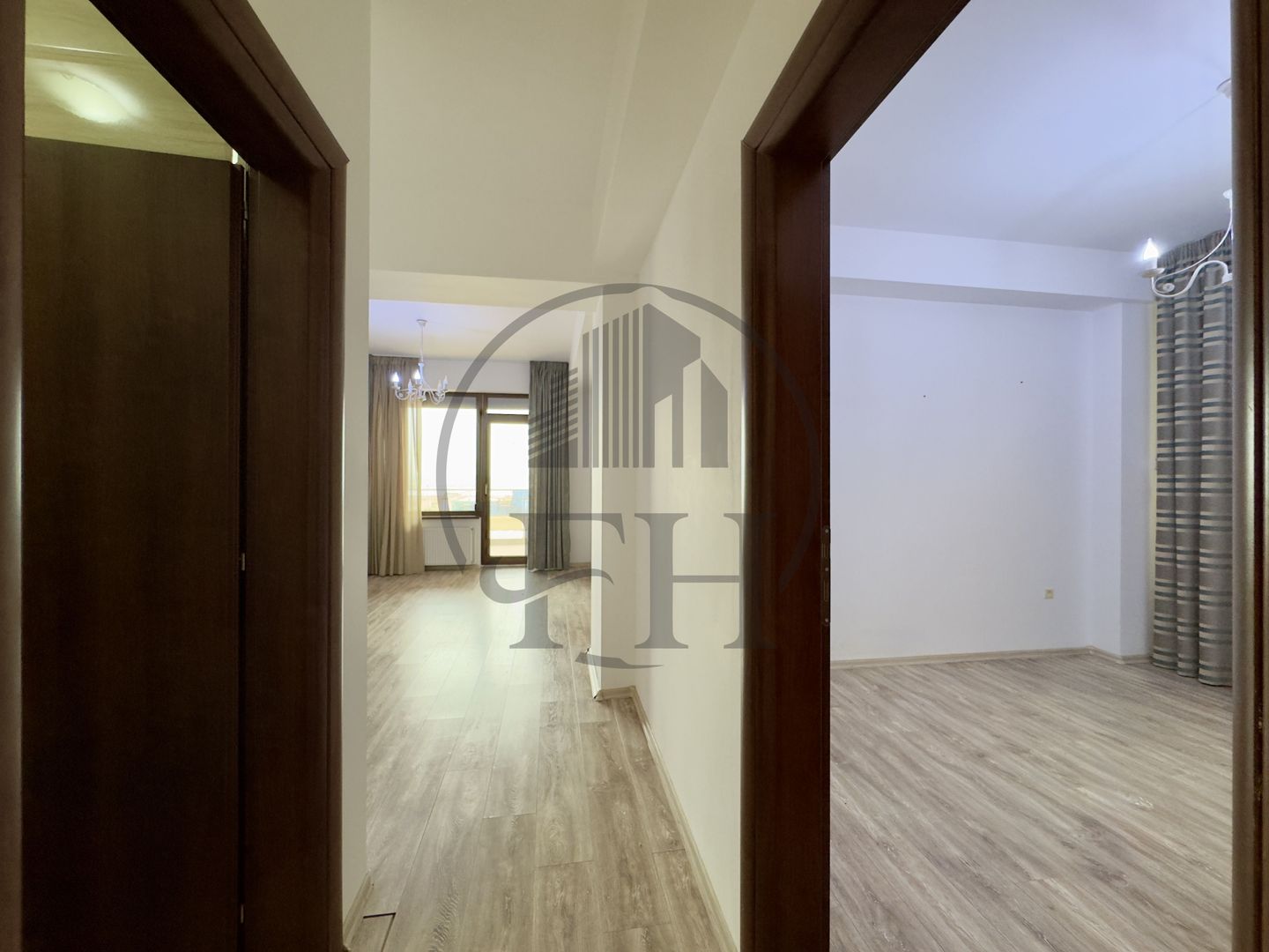 Apartament 3 camere de vanzare Mamaia, zona Summerland - Poză 13