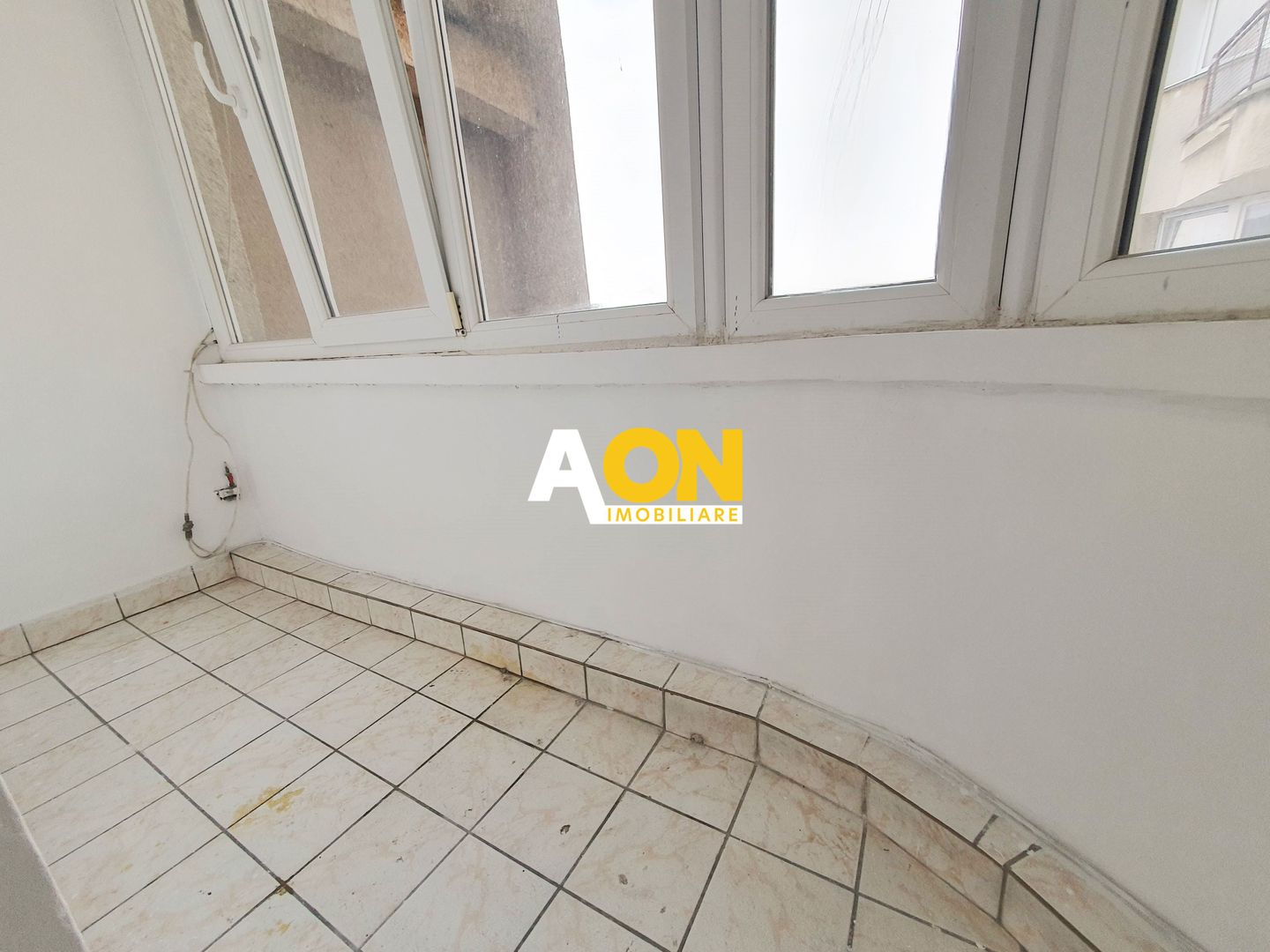 Apartament 4 camere, 97 mp utili, mobilat, utilat, et. 3, ultracentral - Poză 14
