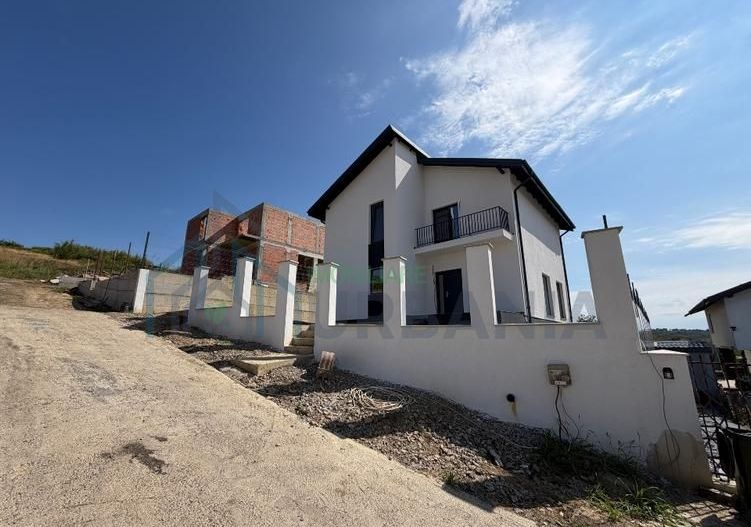 Vila de vanzare, Sorogari, Aroneanu - 4 camere, 120 mp utili, teren 500 mp - Poză 4