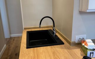 INCHIRIERE 3 CAMERE- FLOREASCA - PARTER -Ideal birou sau locuință - Poză 2