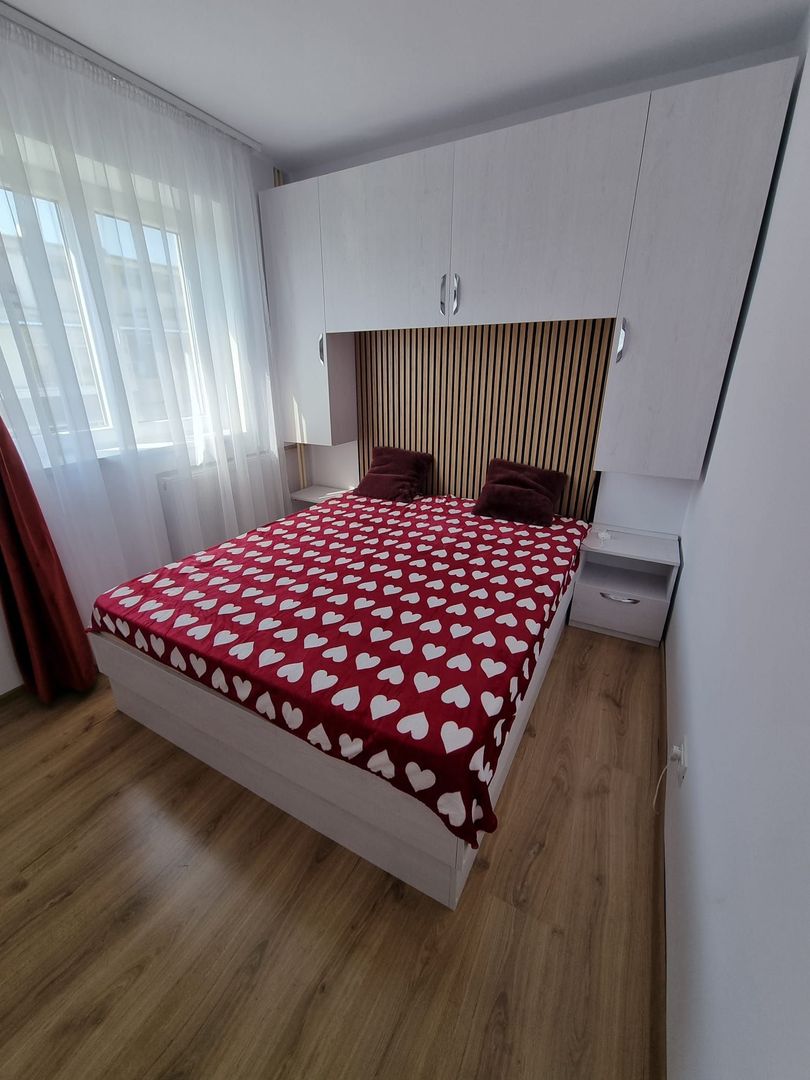 De Inchiriat: Apartament 2 Camere Elegant și Nou | Metrou Brâncoveanu - Poză 4