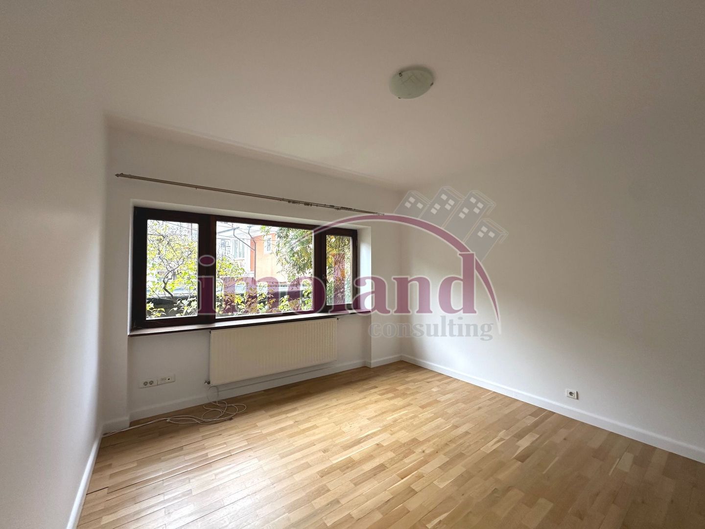 Vanzare Parter Inalt in Vila - Primaverii - Poză 2