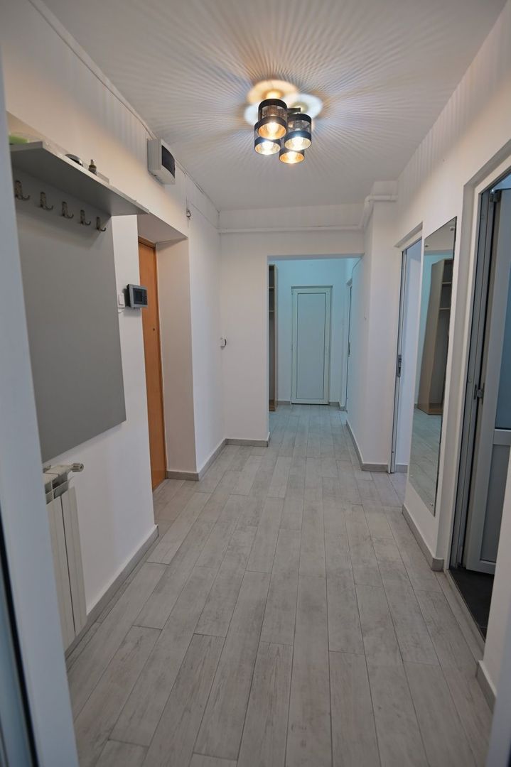Vanzare Apartament 2 Camere Stradal Bd.Decebal - Rond Alba Iulia - Poză 3