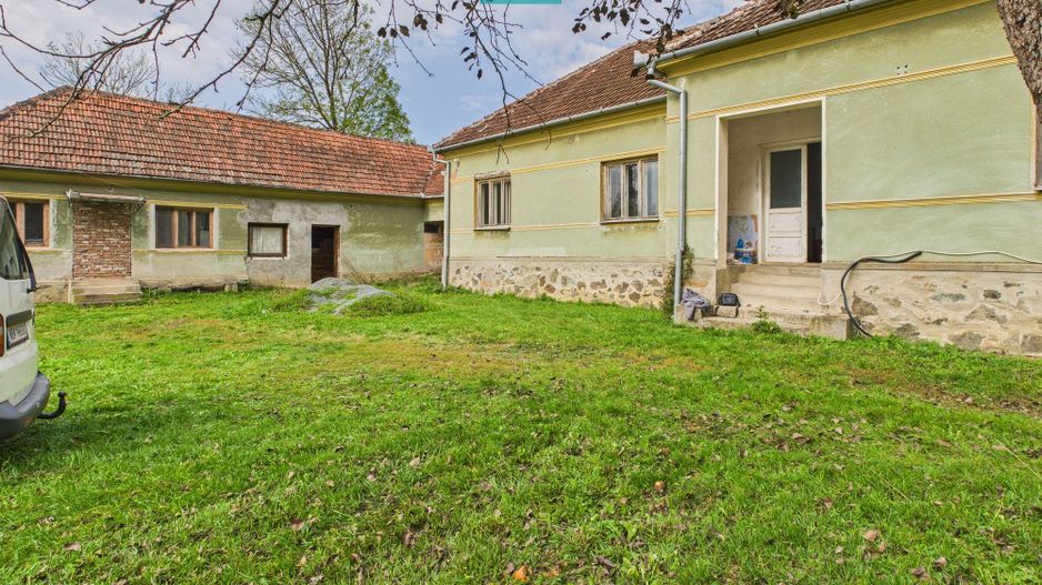 Casă cu teren generos Vărădia de Mureș - Stejar - Poză 6