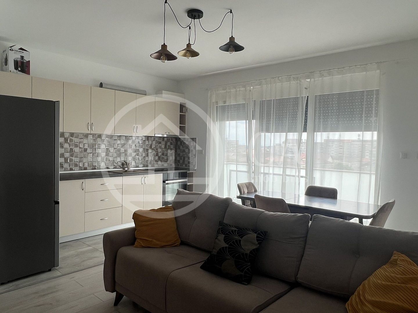 Apartament cu 2 camere de inchiriat in Grand Hill Oradea - Poză 1