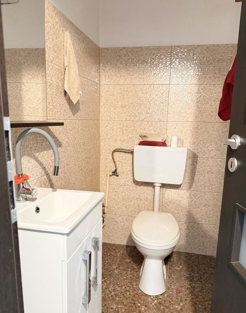 De Închiriat: apartament 3 camere zona Giurgiului - Poză 12
