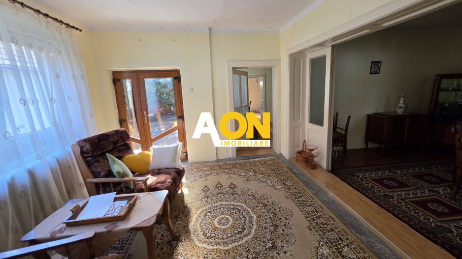 Casa cu 4 camere, 2024 mp teren, la asfalt, cu utilitati, Vintu de Jos - Poză 6