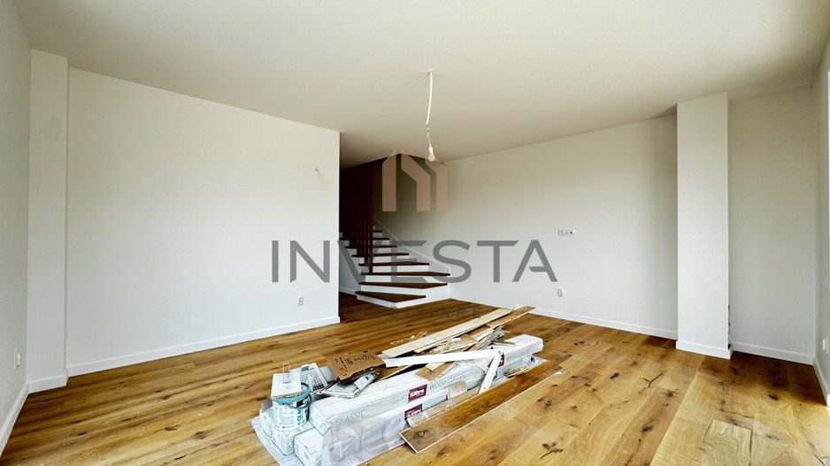 Oportunitate, casa individuala cu priveliste spre padure, Faget - Poză 2