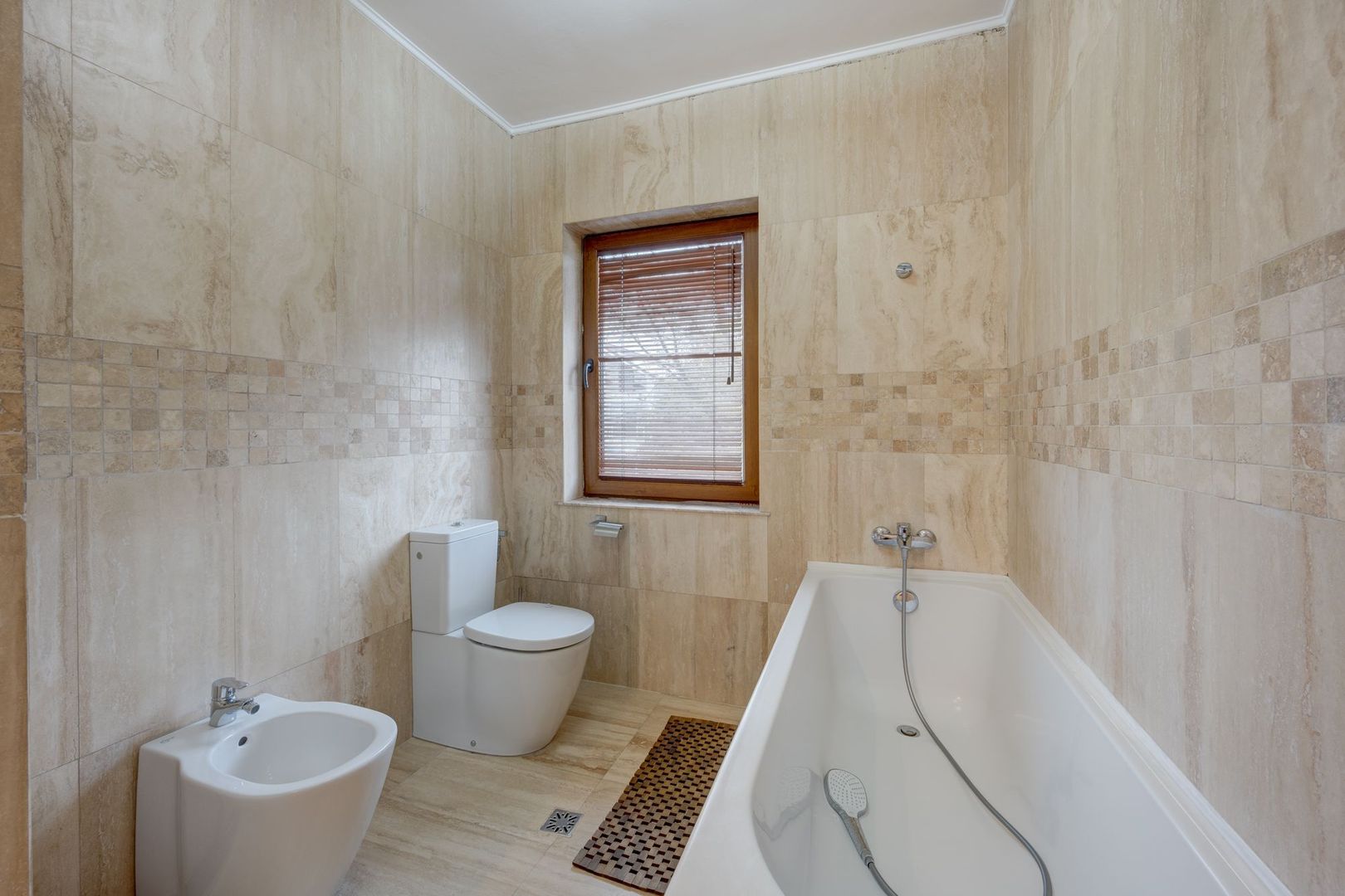 Vila de vanzare in Otopeni-central, zona linistita-Comision 0% - Poză 33