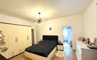 Casă 180 mp utili teren 710 mp panouri solare si hala in Sura Mare - Poză 6