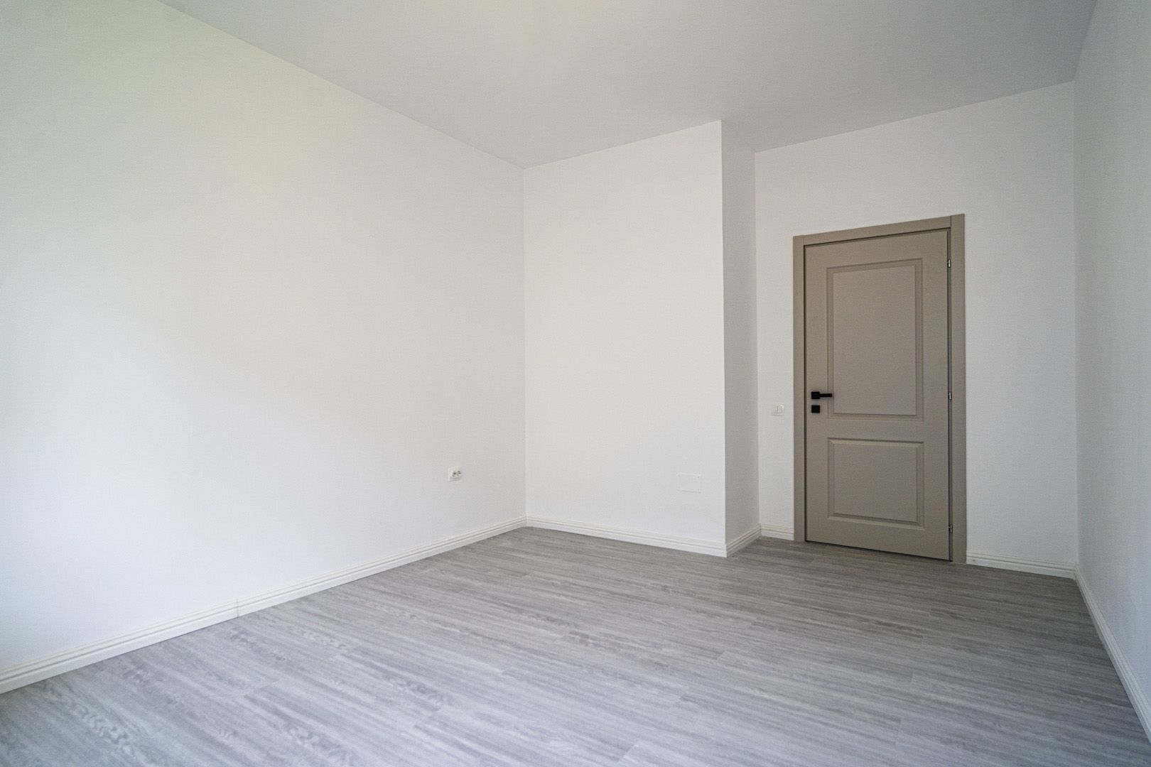 MILITARI, METROU PACII, 2 CAMERE, 57 mp, GRADINA, 150 mp - Poză 9