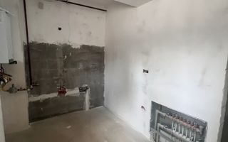 apartament bliateral, decomandat, zona centrala - Poză 4