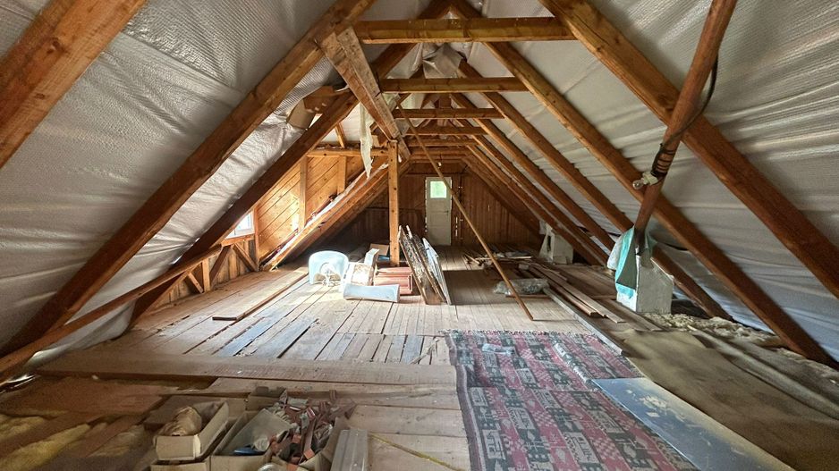 Casa de vacanta de vanzare pe Valea Lotrioarei - Poză 9