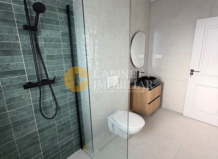 Casa individuala Vorovesti - Finalizata - 4 camere 2 bai - Poză 6