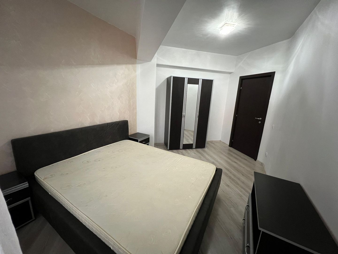 AP. 3 CAMERE APARATORII PATRIEI, LOC PARCARE, BLOC NOU, METROU 4 MIN - Poză 4