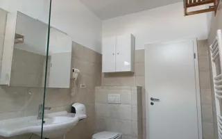Apartament 3 camere de închiriat/ Centrul Istoric - Poză 22