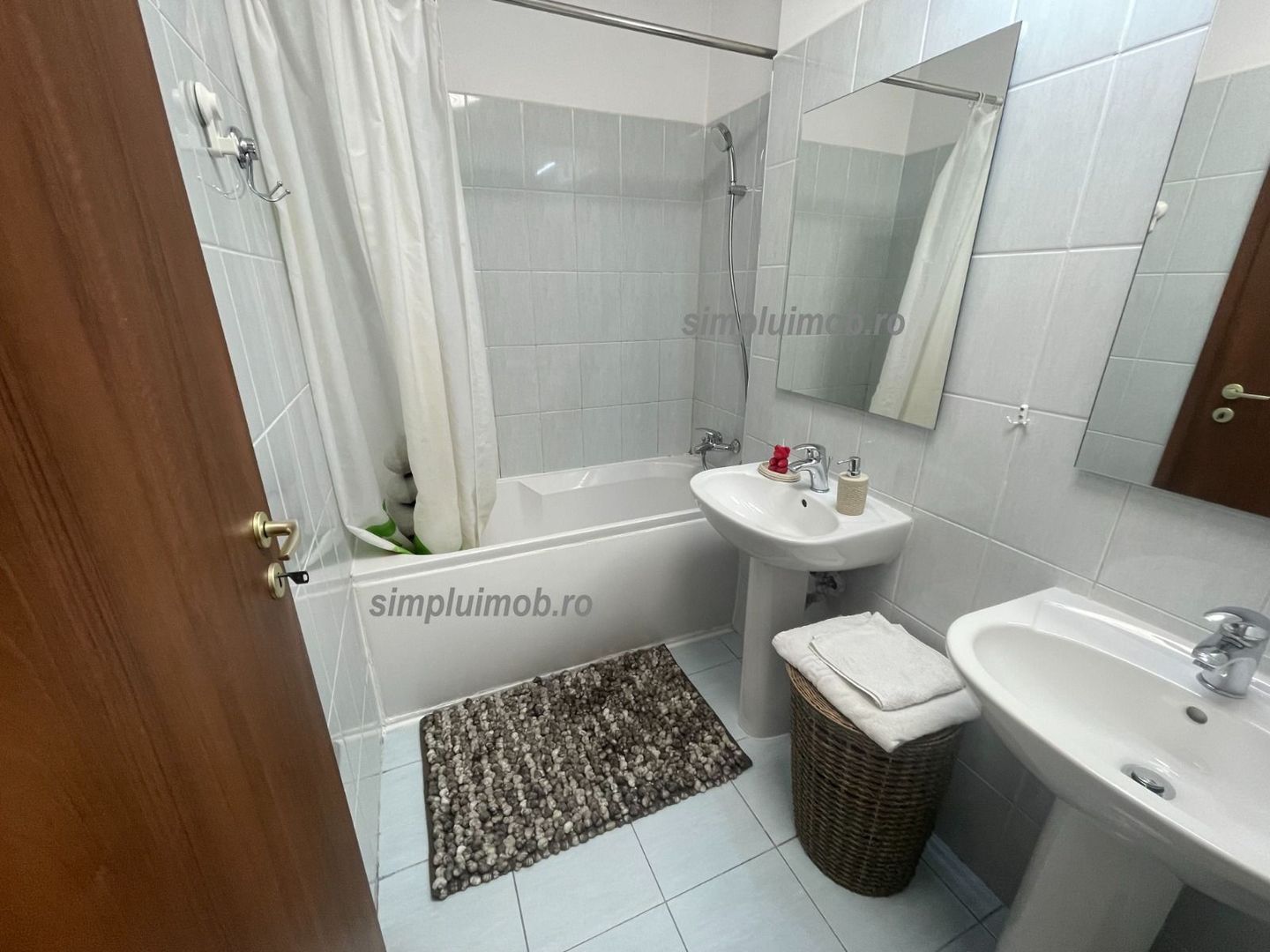 Titan 3 Camere Modern - Poză 16