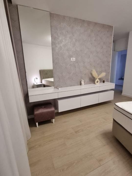 Apartament 2 camere de închiriat – VEDERE FRONTALA LA LAC/ Termen Lung - Poză 10