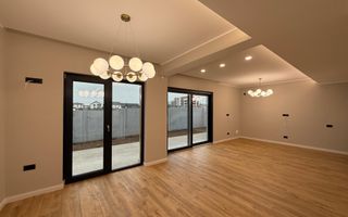 Vila individuala 5 camere Tunari 1 Decembrie - Poză 42